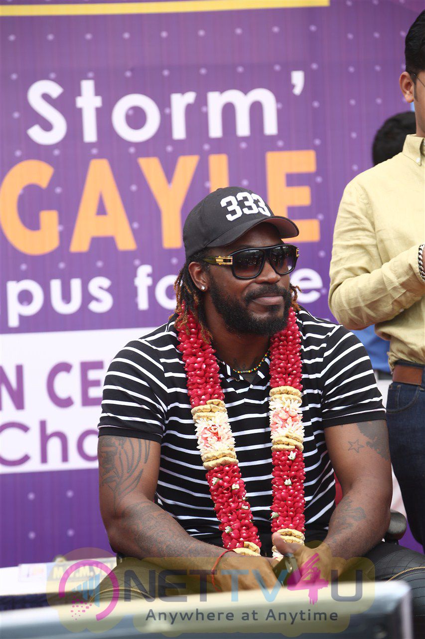 West Indies Cricketer Chris Gayle Visited Velammal School Photos Tamil Gallery