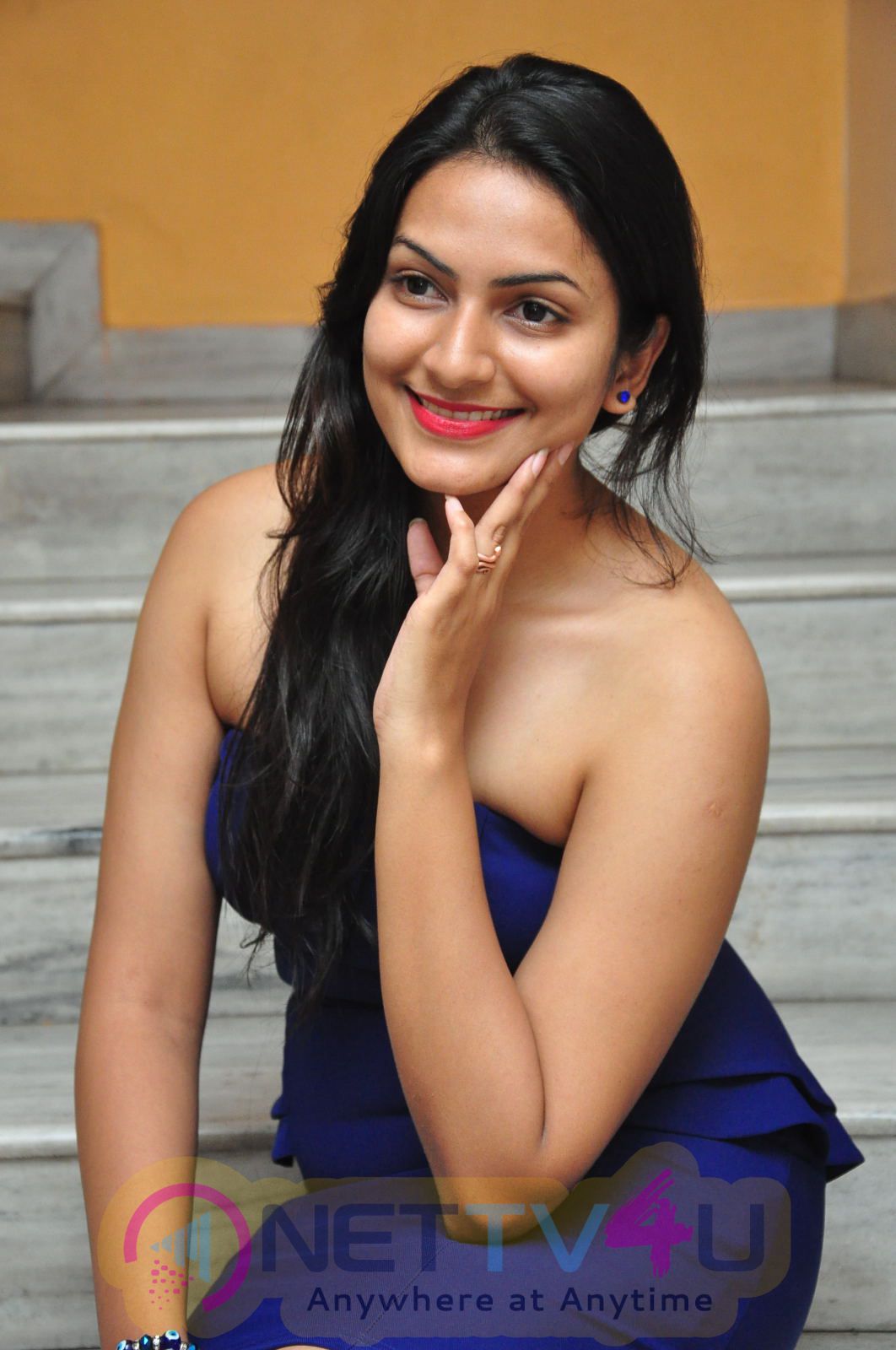 Wish You Happy Breakup Latest Telugu Movie Premier Show Photos & Swetha Verma Cute Photos Telugu Gallery