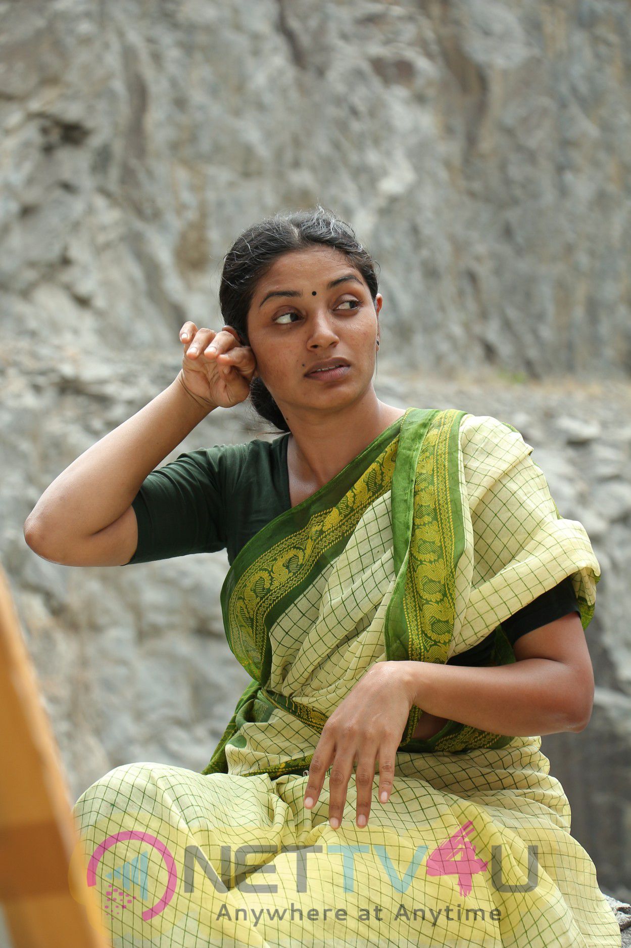 Yendru Thaniyum Tamil Movie Exclusive Stills Tamil Gallery