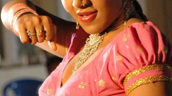 Thenmozhi Thanjavur Tamil Movie Hot Photoshoot Stills Latest Stills Posters