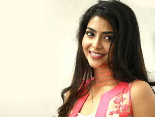 Actress Aishwarya Lekshmi Pretty Pics 