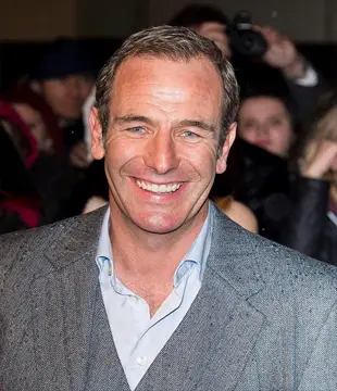 Hollywood Actor Robson Green Biography, News, Photos, Videos | NETTV4U