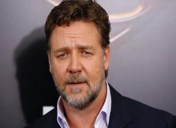 Russell Crowe Speaks About His Weight Loss! | NETTV4U