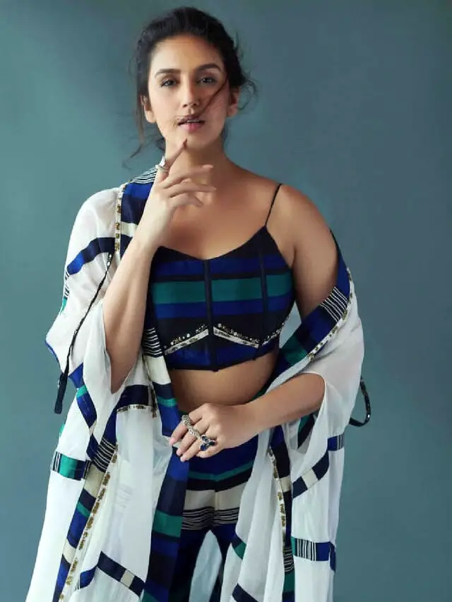 Huma Qureshi's Powerful Fashion Looks Hindi WebStories