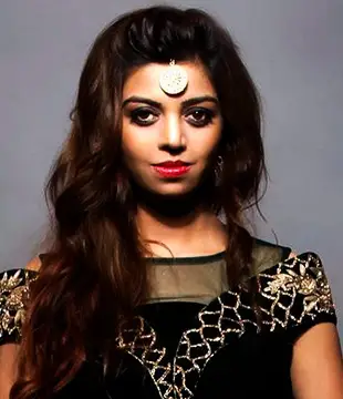 Shikha Thakur Hindi Model