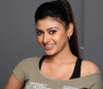 Oviya, The Girl With A Golden Heart!
