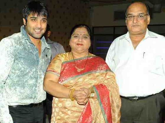 Roja Ramani Refutes The Rumors About Tarun!