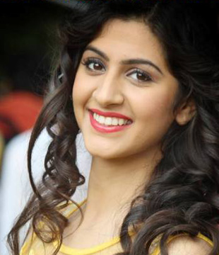 Yashika Kapoor Bhojpuri Movie Actress