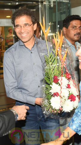  Padma Shri Chef Sanjeev Kapoor's The Yellow Chilli Pens Its 2nd Outlet For Mumbaikars