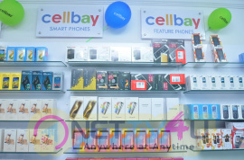 Sensuous Stills Of Telugu Actress Yamini Bhaskar Launches Cellbay Mobile Store