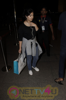 Actress Zaira Wasim Spotted At Airport Images