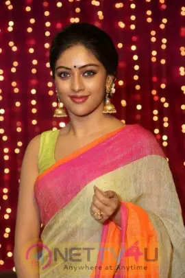 Anu Emmanuel Shines In Traditional Look 