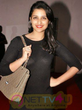 Cute Parineeti Chopra Bollywood Heroine Hot Pics