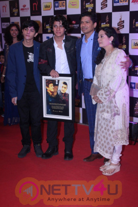 Exclusive Photos Of Red Carpet Of 8th Mirchi Music Award 2016