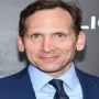 Stephen Kunken English TV-Actor