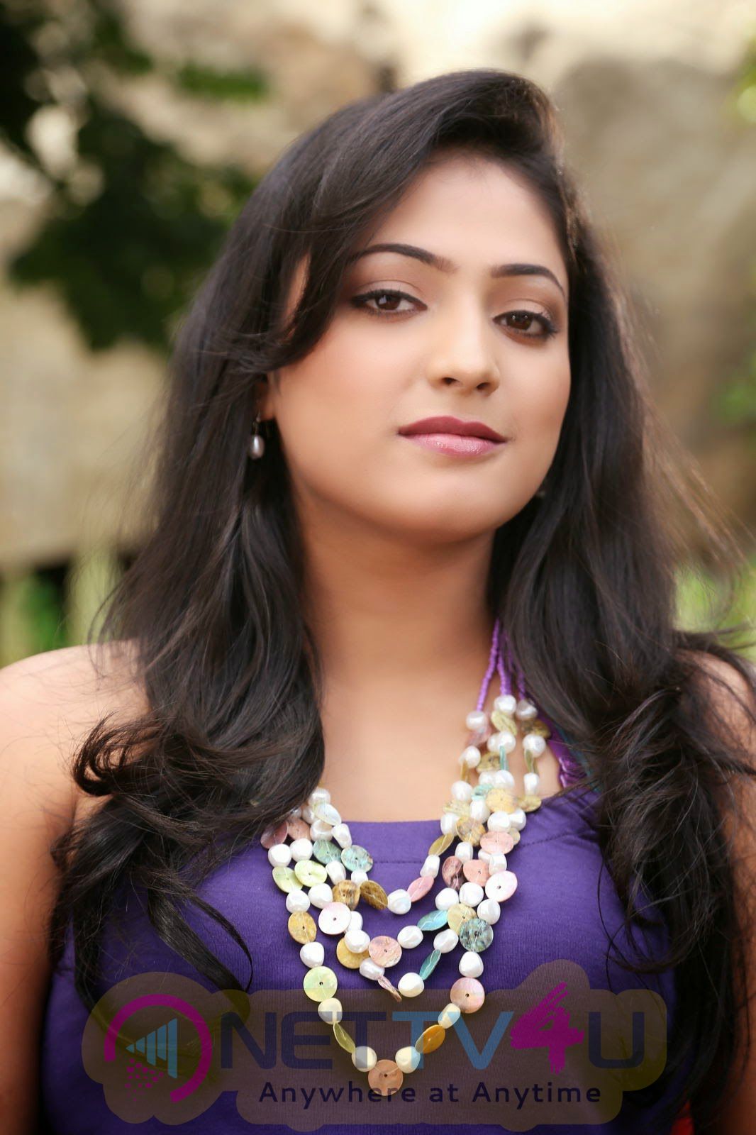 Actress Haripriya Glamorous Images | Nettv4u.com