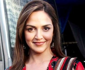 Esha Deol As An Advocate In Care Of Footpath 2!