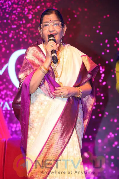 Best And Most Critically Acclaimed Female Singers Tamil