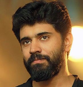 Nivin Pauly Gets The Popular Actor Award!