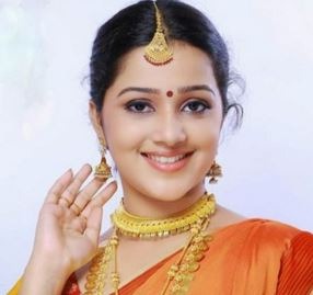 Samskruthy Shenoy Responds To The Online Comment!